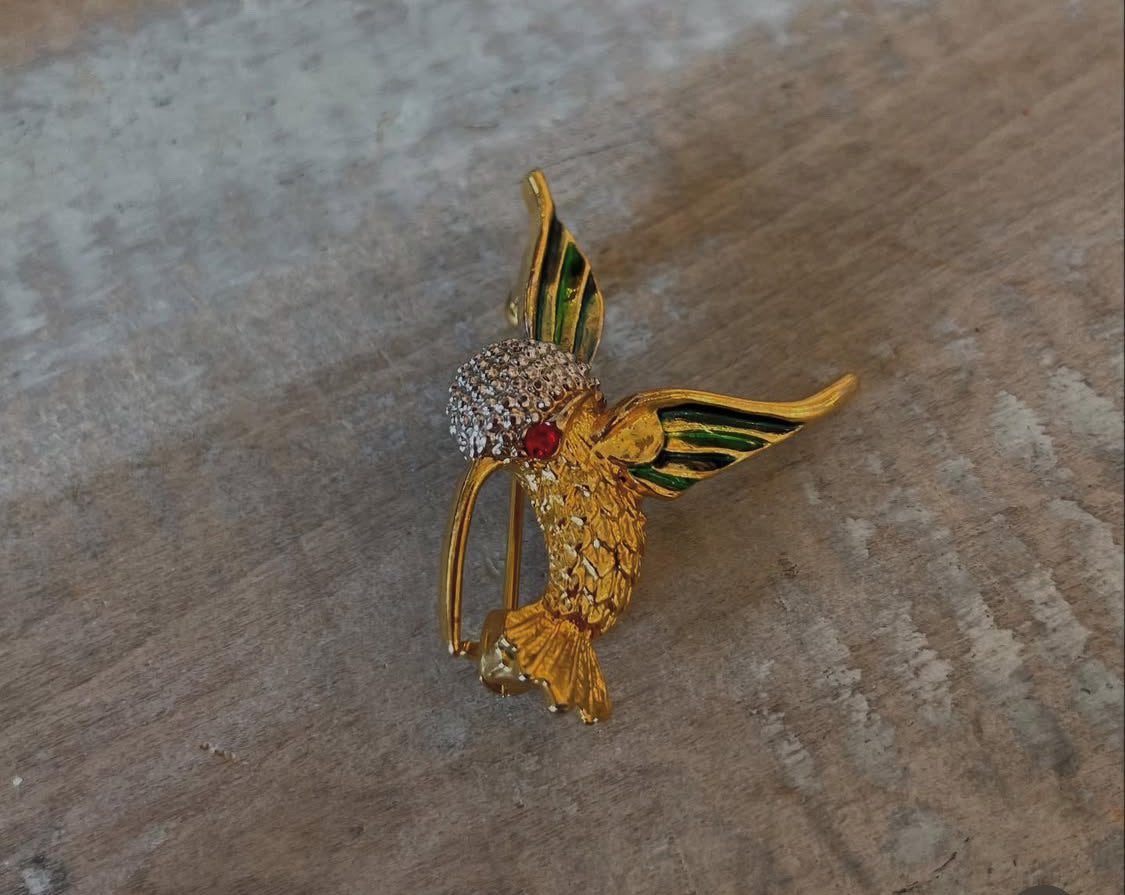 Vintage Hummingbird Pin!